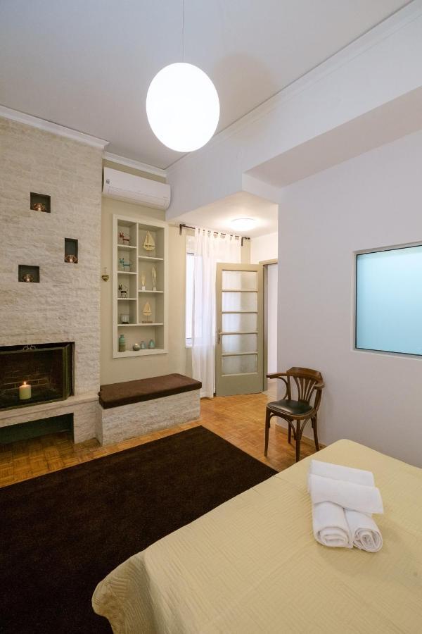 Home With Courtyard In Beating Heart Of Old Town! 하니아 외부 사진