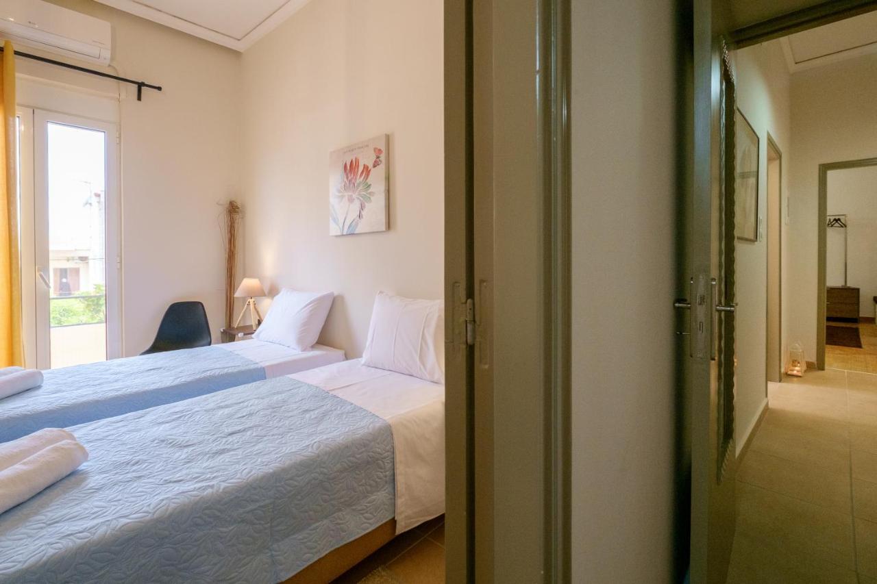 Home With Courtyard In Beating Heart Of Old Town! 하니아 외부 사진